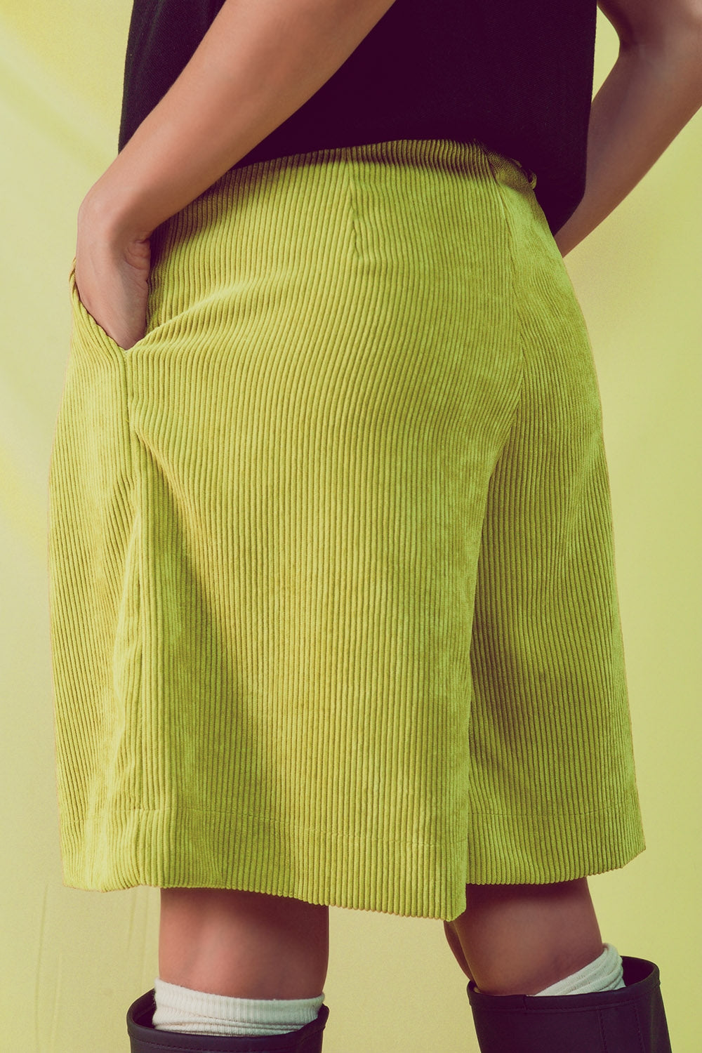 Longline Short in Lime Cord